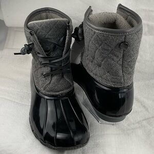 Seven7 WOOL GOOSE BOOTS Black and Gray Quilted Winter Boots Sz8
